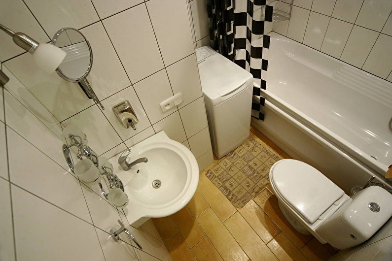Также придать своей маленькой ванной комнате немного дополнительных «квадратов» можно и за счет уменьшения прихожей или коридора